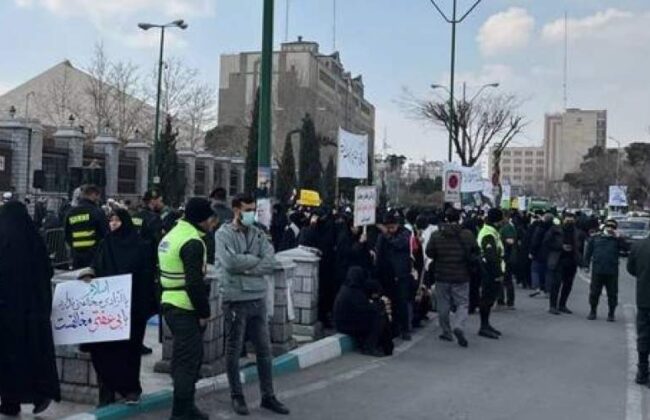 همه در حال نو‌ شُدن‌ هستند، الا این جماعت اندک!