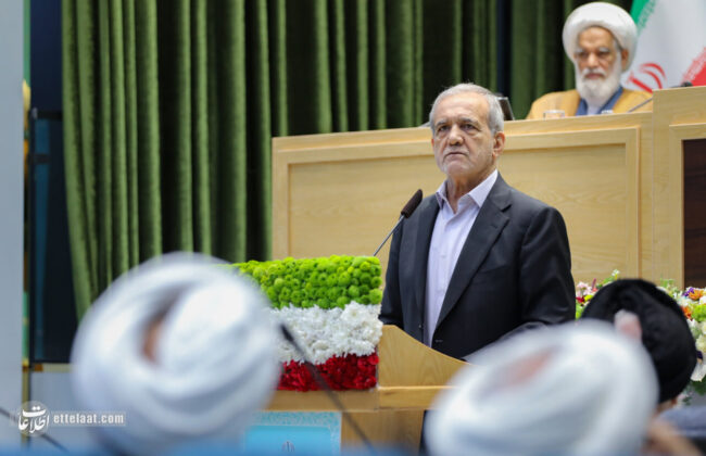 رئیس‌جمهور: کسی که بی‌حجاب است را ضد دین نکنید/ نمی‌شود با زدن، گرفتن یا تهدید «باور» ساخت