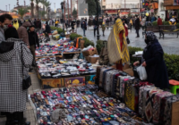 رشت در محاصره دستفروشان؛ شهرداری تنها مانده، پیاده‌روها اشغال شد!