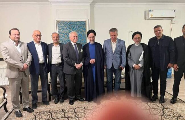 دیدار سیدمحمد‌خاتمی با فوتبالیست‌ها