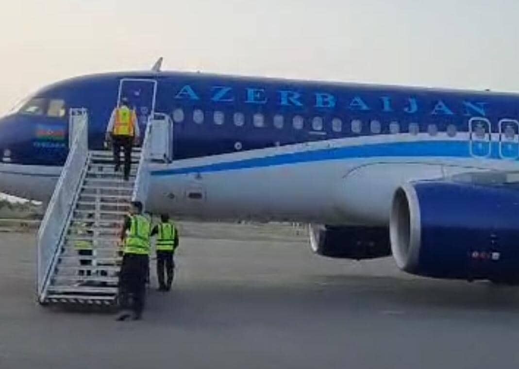 فرود اضطراری پرواز شرکت هواپیمایی جمهوری آذربایجان در فرودگاه سردارجنگل رشت به دلیل حال نامساعد یک مسافر