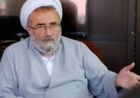 سپردن تریبون نمازجمعه به کسی که افکارعمومی خواهان کنارگذاشتن اوست، لجبازی با مردم است سپردن تریبون نمازجمعه به کسی که افکارعمومی خواهان کنارگذاشتن اوست، لجبازی با مردم است
