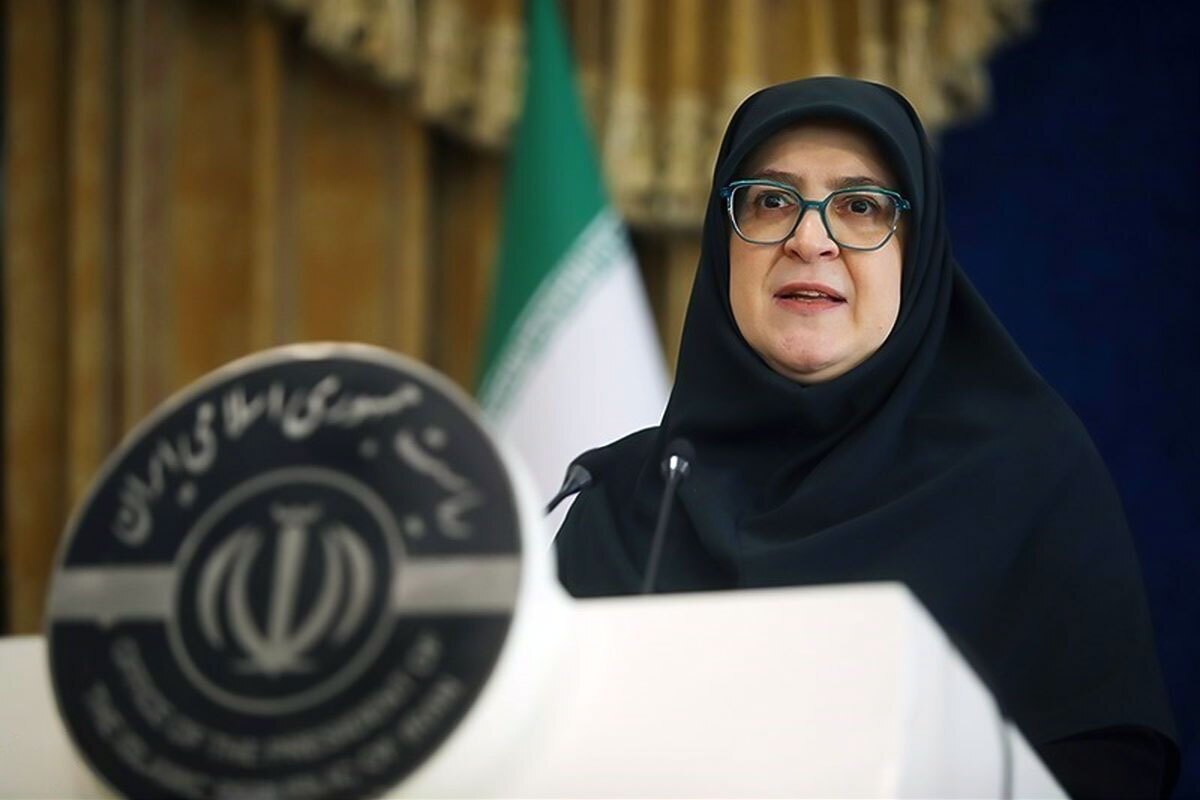 سخنگوی دولت: دولت از رفع موانع موتورسواری بانوان استقبال می‌کند