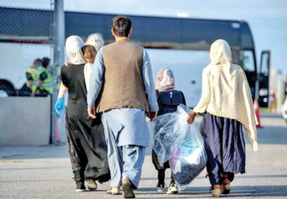 ۸۰ هزار ازدواج میان زنان و مردان ایرانی و افغان/ صدور شناسنامه چه ضوابطی دارد؟ ۸۰ هزار ازدواج میان زنان و مردان ایرانی و افغان/ صدور شناسنامه چه ضوابطی دارد؟
