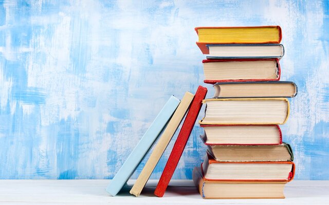 چه کتابی را به چه کسی هدیه بدهیم؟