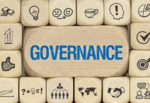 مبارزه با فساد، بدون اصلاح ساختار حکمرانی، محکوم به شکست است