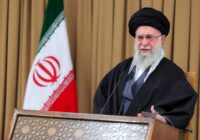 رهبر انقلاب: شایعات درباره ارسال پیغام به آمریکا دروغ است + فیلم