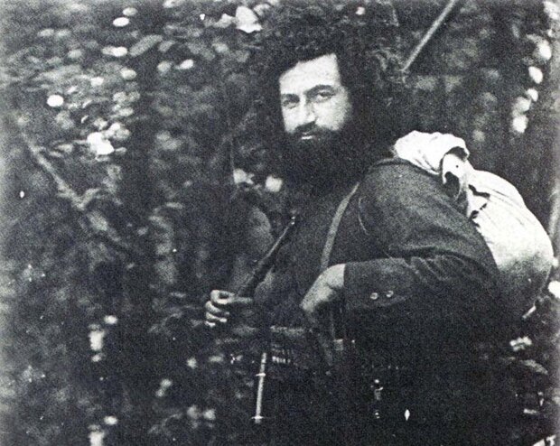 شیخ یونسی که میرزای جنگل شد/ از حوزه علمیه تا جمهوری شورایی سوسیالیستی