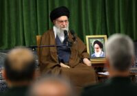 رهبر انقلاب: به‌رغم مشکلات، نقاط مثبت در کشور زیاد است