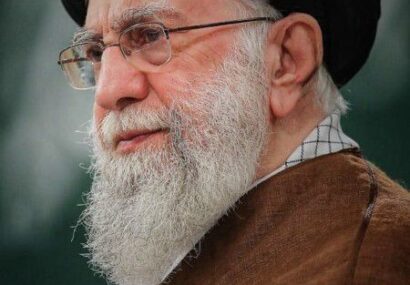 رهبر انقلاب اسلامی به فیض شهادت نائل شدند