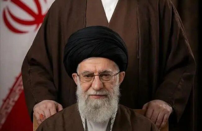 حضرت آیت الله سید مجتبی خامنه ای رهبر معظم انقلاب شدند