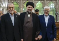 سانسور کلمات "تفاهم" و "صلح" در سخنان پزشکیان و سید حسن خمینی در خبر تلویزیون سانسور کلمات “تفاهم” و “صلح” در سخنان پزشکیان و سید حسن خمینی در خبر تلویزیون